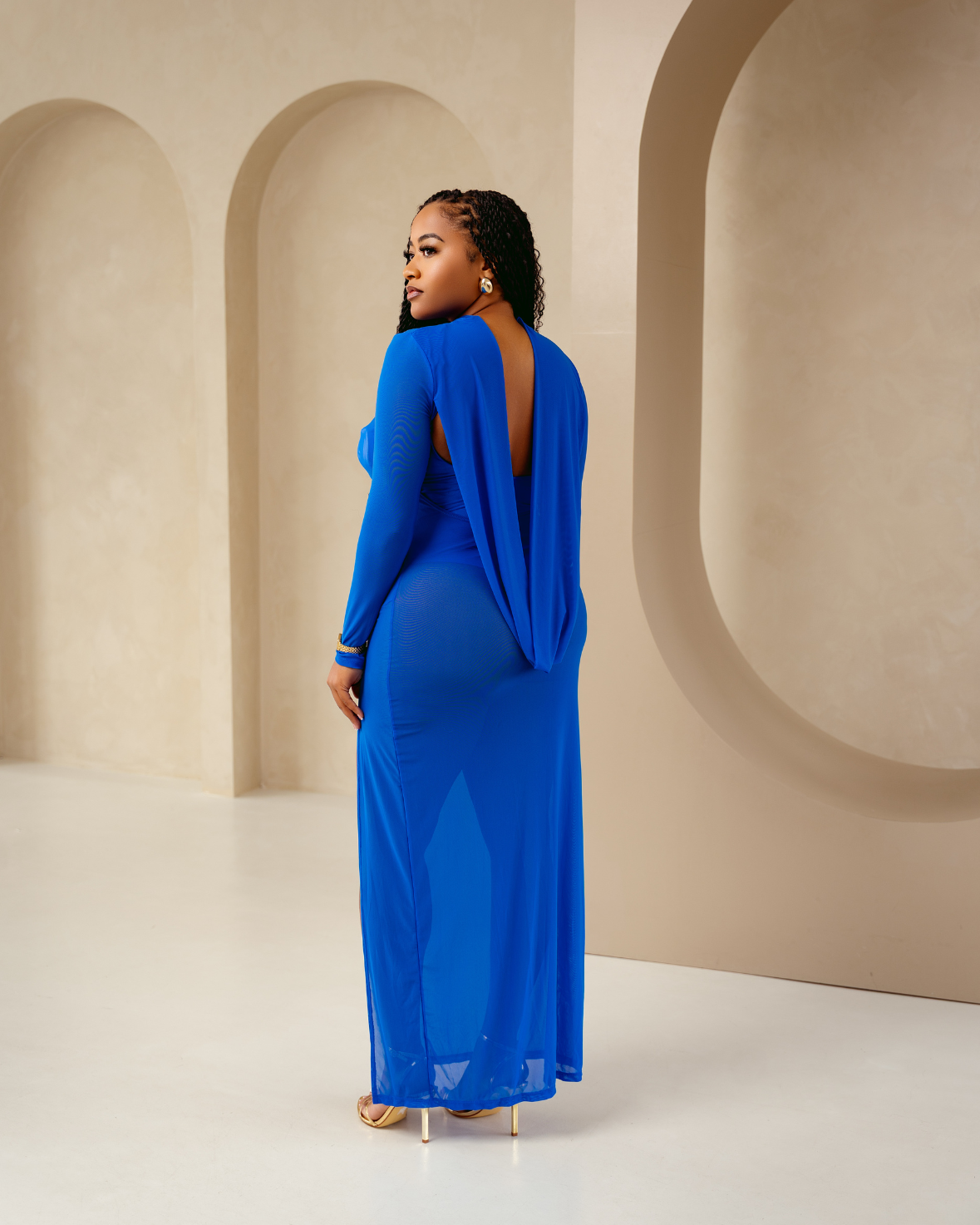 ROYALTY TWO-WAY COVER-UP